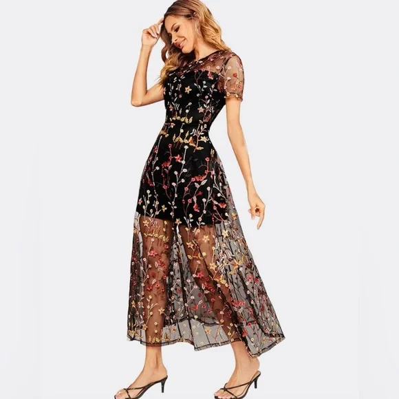 NWT - SweatyRocks Women’s Mesh Short Sleeve Embroidered Floral Dress - Size Med - Picture 5 of 14